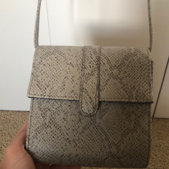 faux snakeskin purse - Picture 1 of 2